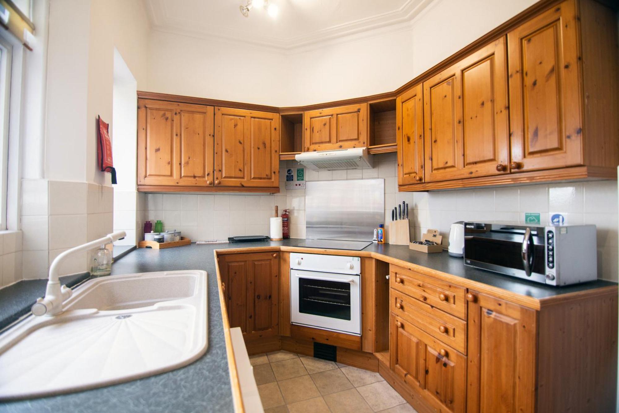 The Summit West End- Elegant Apartment With Free Parking In Prime Location Aberdeen Zewnętrze zdjęcie